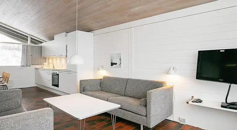 B-3½ room,renovated, Ocean view