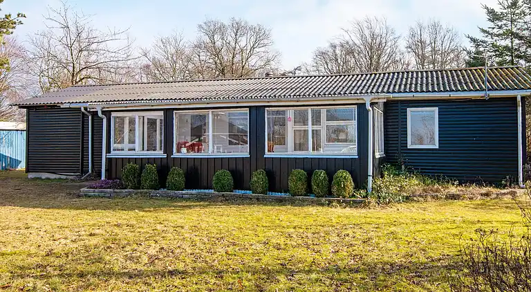 Sommerhus ved Øer Strand