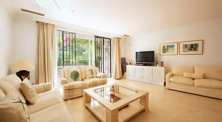 White Pearl beach J4, ground floor apartment 