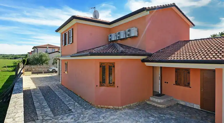 Beautiful new holiday villa with private pool, garden