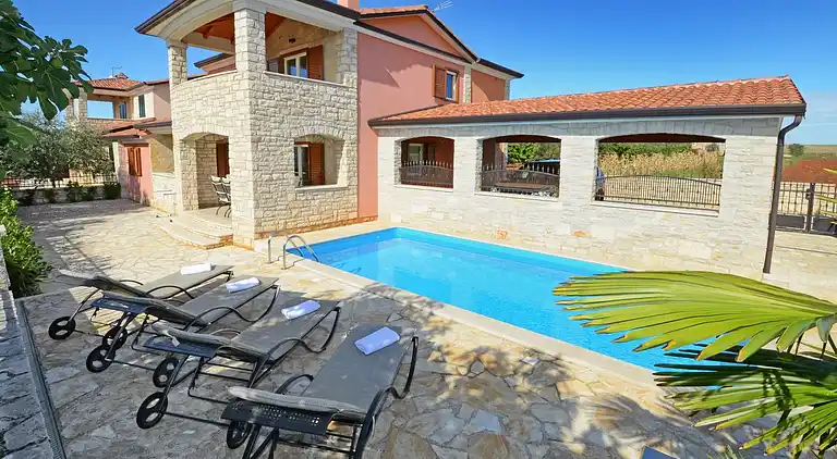 Beautiful new holiday villa with private pool, garden