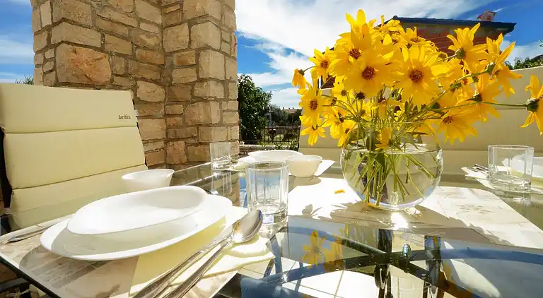 Beautiful new holiday villa with private pool, garden