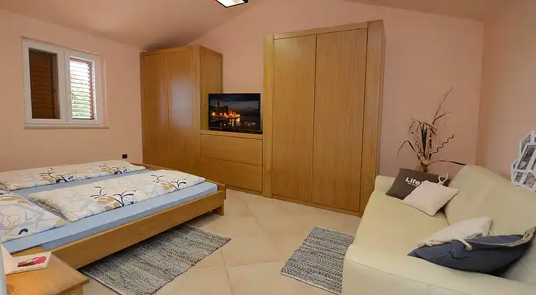 Beautiful new holiday villa with private pool, garden