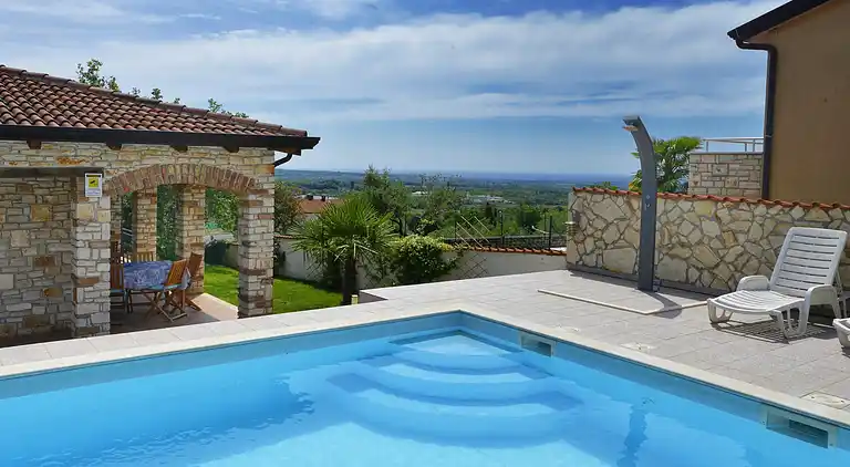 The villa with pool and garden, perfect for a family holiday