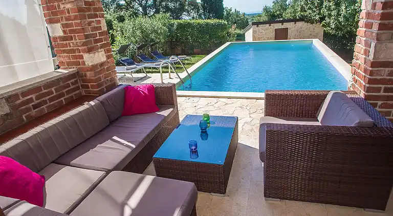 Beautiful villa with pool and a great garden