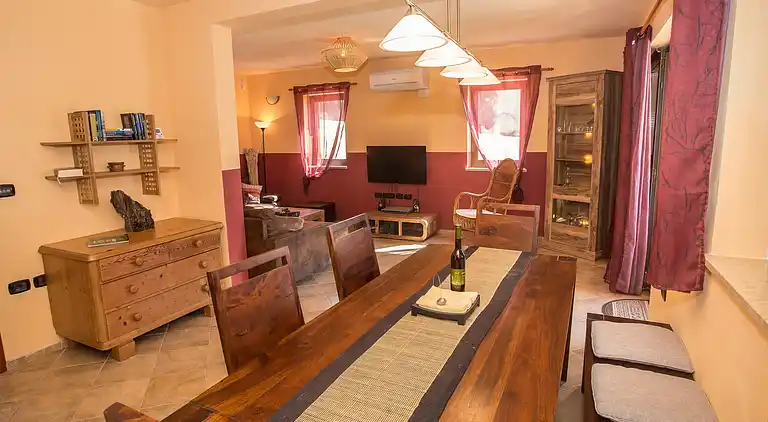 Beautiful villa with pool and a great garden