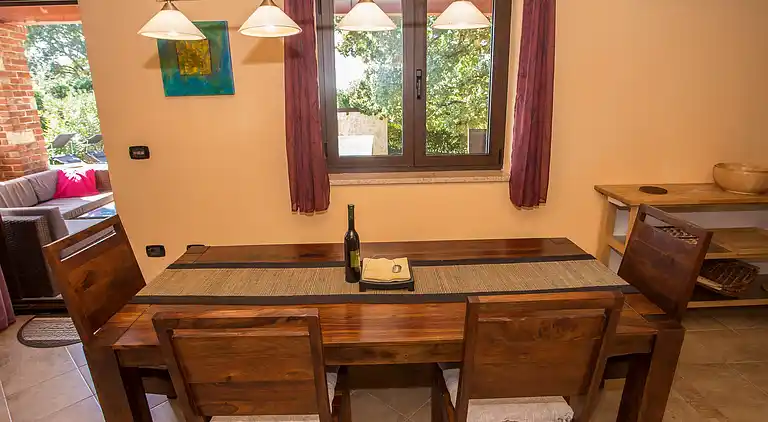 Beautiful villa with pool and a great garden