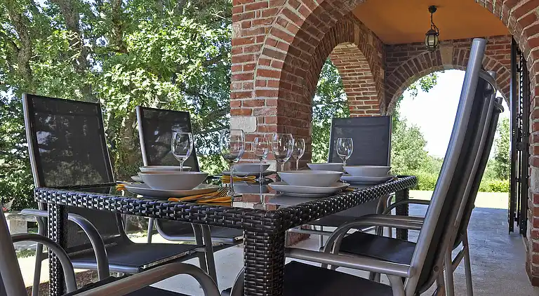 Beautiful villa with pool and a great garden