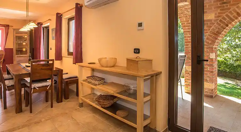 Beautiful villa with pool and a great garden