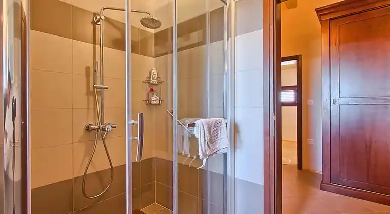 Cottage in Juršići