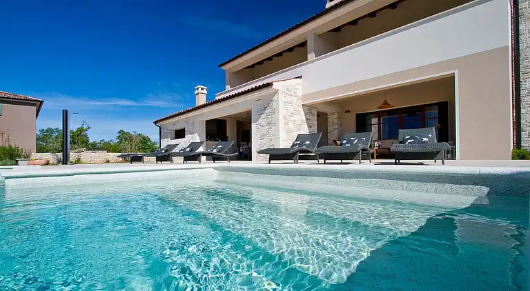 Cottage in Juršići