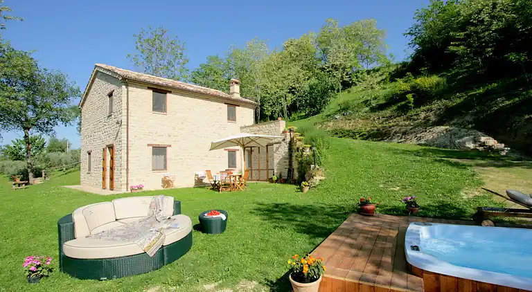 Villa i Monte San Martino