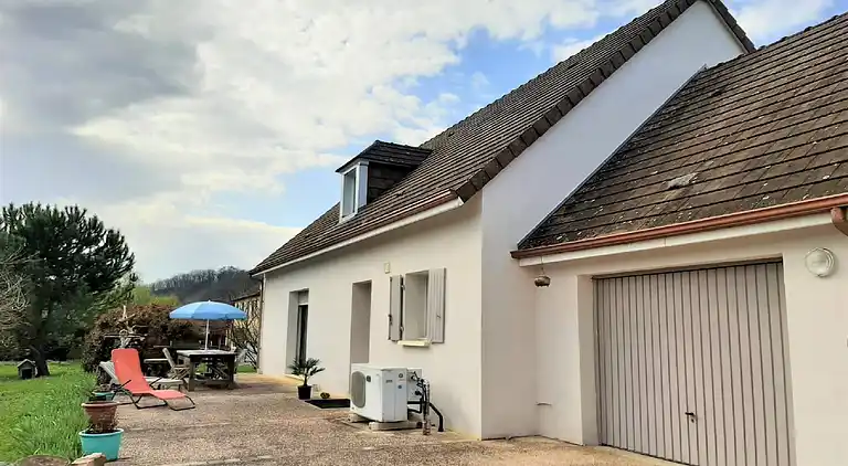 Holiday home in Thonac