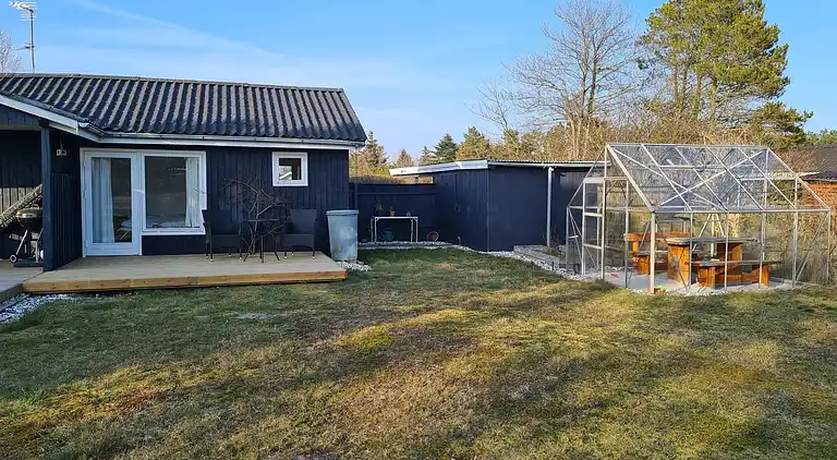 Lovely cottage full of holiday atmosphere