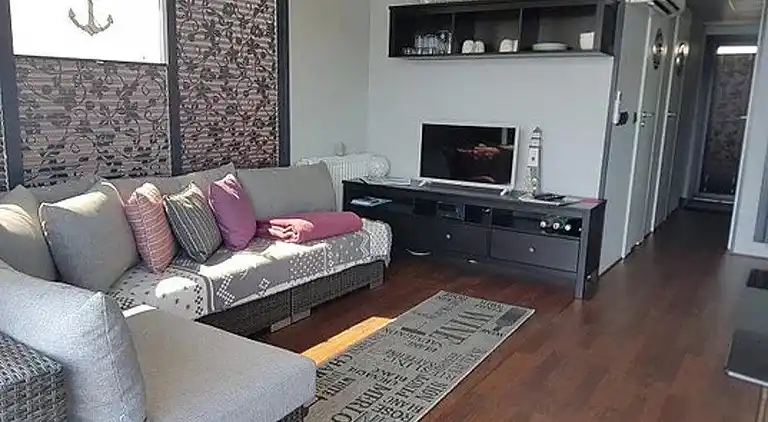 Sommerhus i Tingstadsvassen