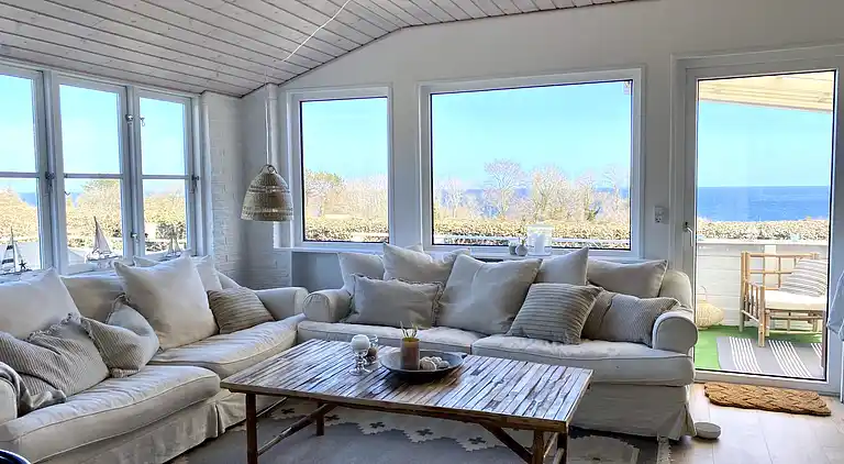 Beautiful summer house on Bornholm with sea view