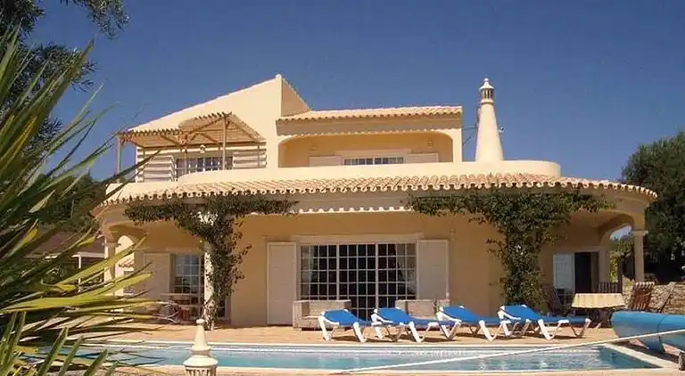 Villa i Santa Bárbara de Nexe