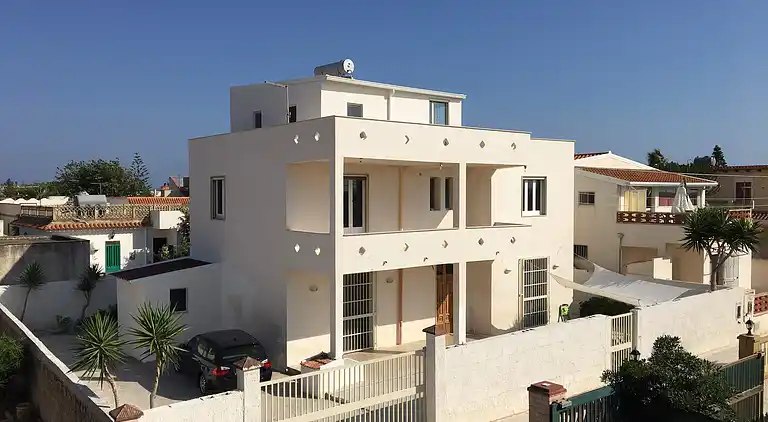 Ellumara 02 holiday home on the beach of Granelli