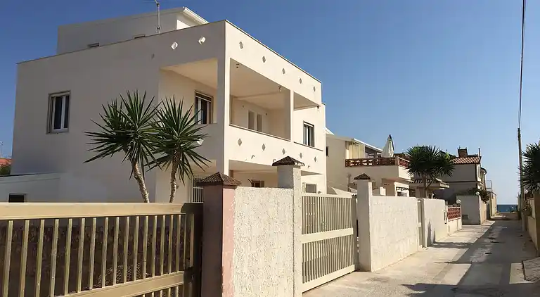   Ellumara 04 holiday home on the beach of Granelli