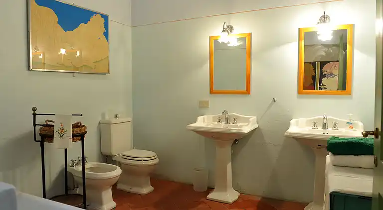 The farmhouse of the Caiano farm -  fenced garden