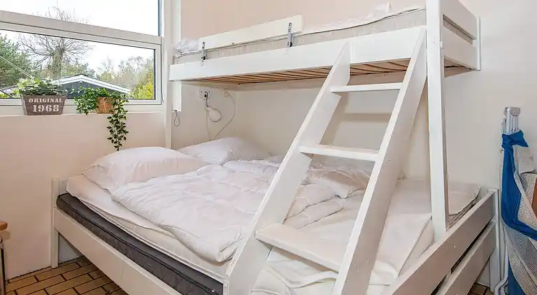 Sommerhus ved Øer Strand