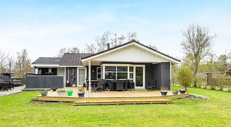 Holiday home in Fjellerup Strand