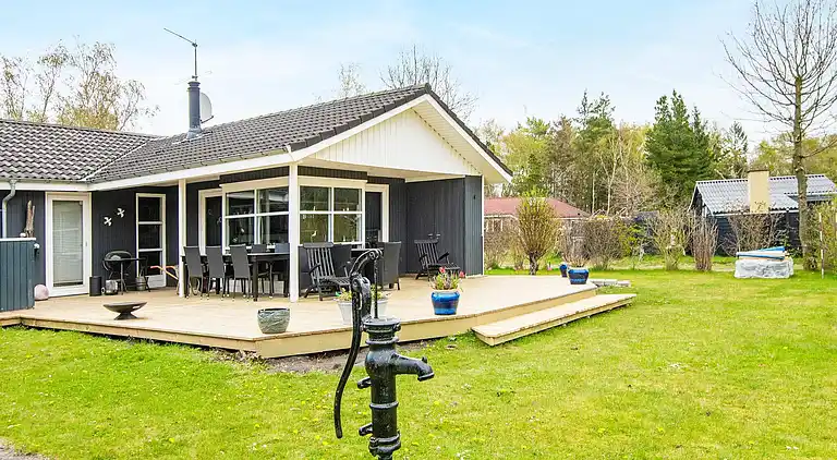 Holiday home in Fjellerup Strand