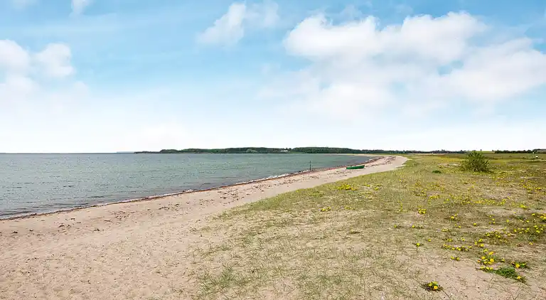 Sommerhus ved Flovt Strand
