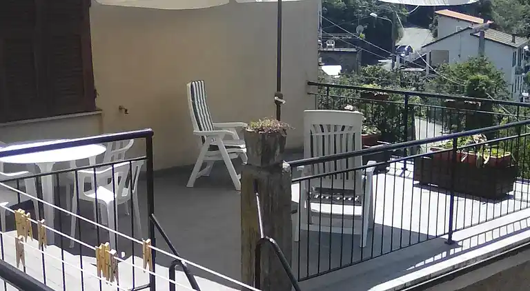 THE GRANDPARENTS' HOUSE