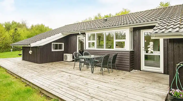 Holiday home in Fjellerup Strand