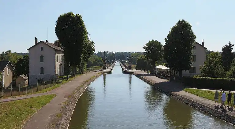 Holiday home in Adon