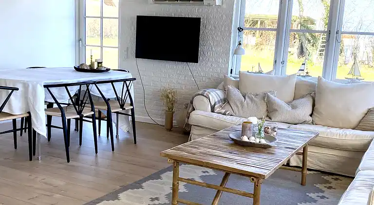 Beautiful summer house on Bornholm with sea view