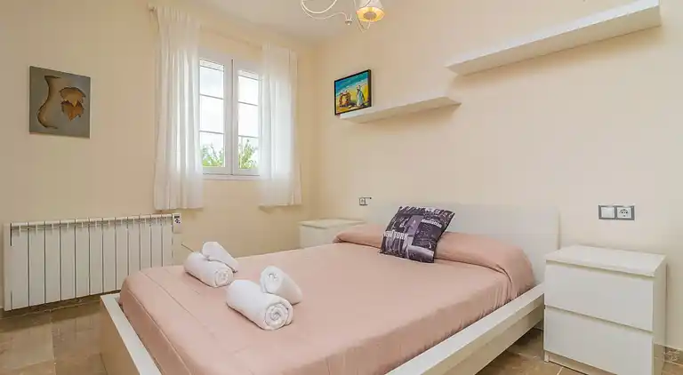 Manor house in Urbanització Can Sionet