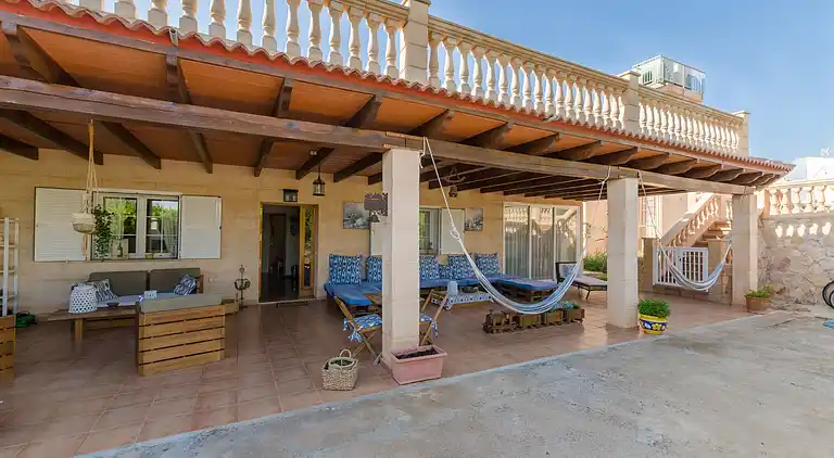 Manor house in Urbanització Can Sionet