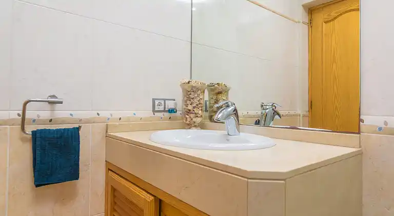 Manor house in Urbanització Can Sionet