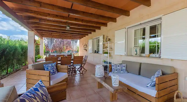 Manor house in Urbanització Can Sionet