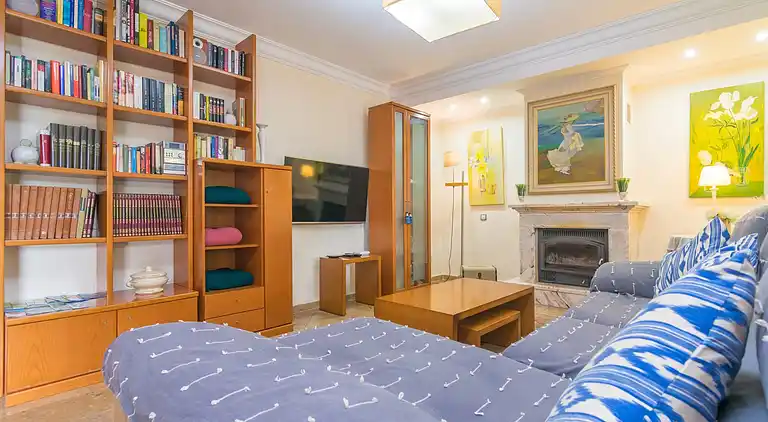 Manor house in Urbanització Can Sionet