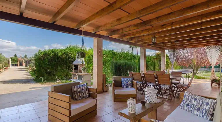 Manor house in Urbanització Can Sionet