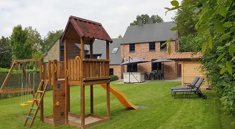 Holiday home in Bomal