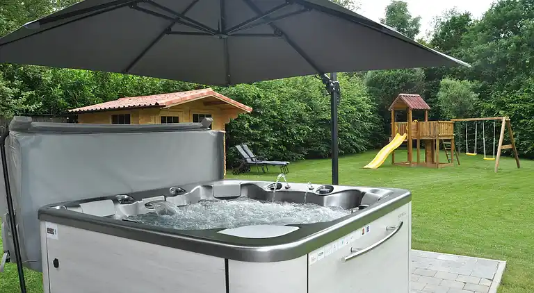 Holiday home in Bomal