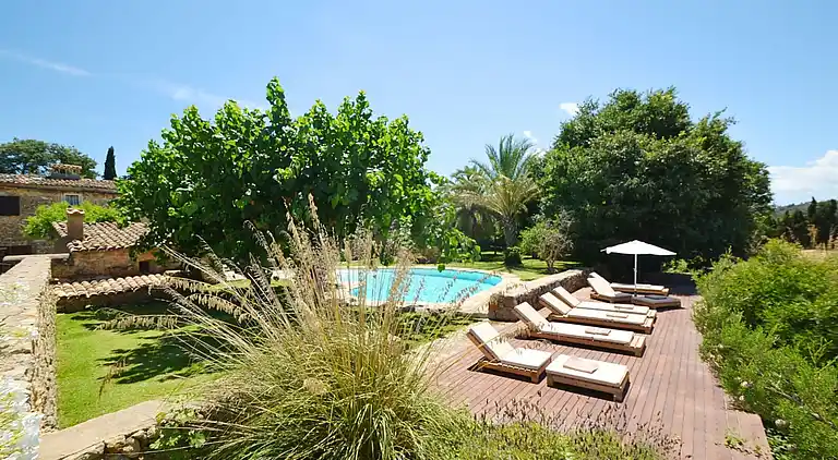 Semesterbostad i Búger