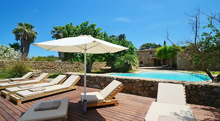 Semesterbostad i Búger