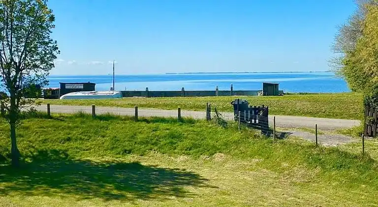 Semesterbostad i Warns