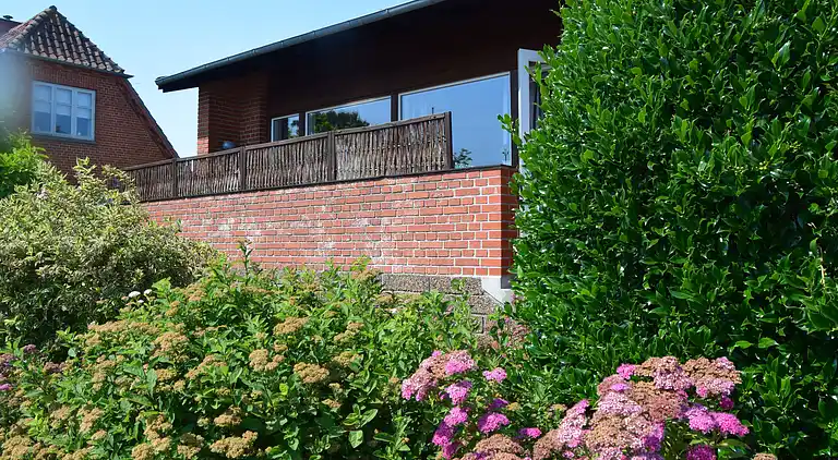 Charmerende byhus tæt på strand og natur