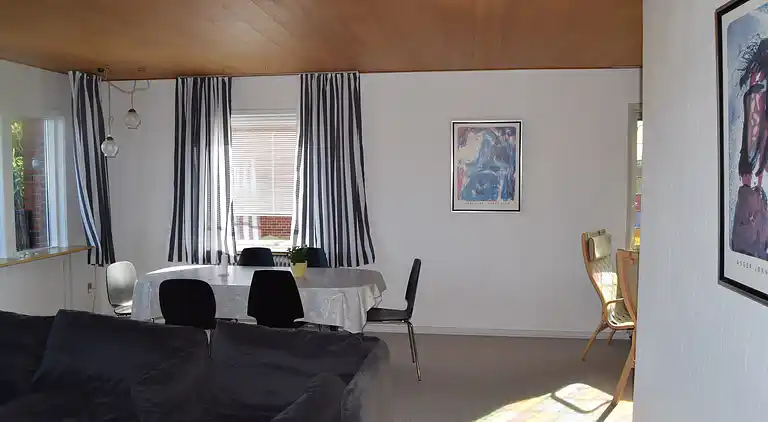 Charmerende byhus tæt på strand og natur