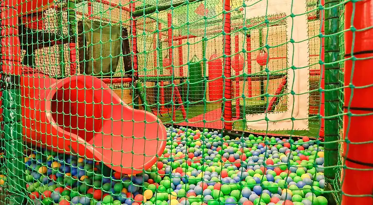 7 room,2 level,attached house