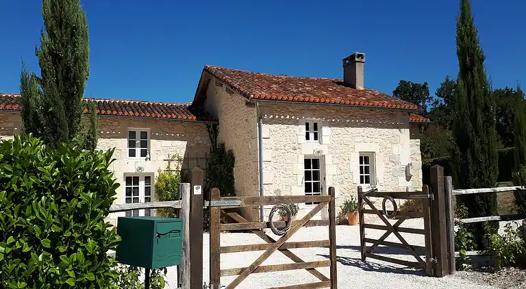 Holiday home in Verteillac