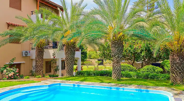 Villa Karteros with private swimming pool