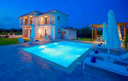Villa Melograno III with private swimming pool