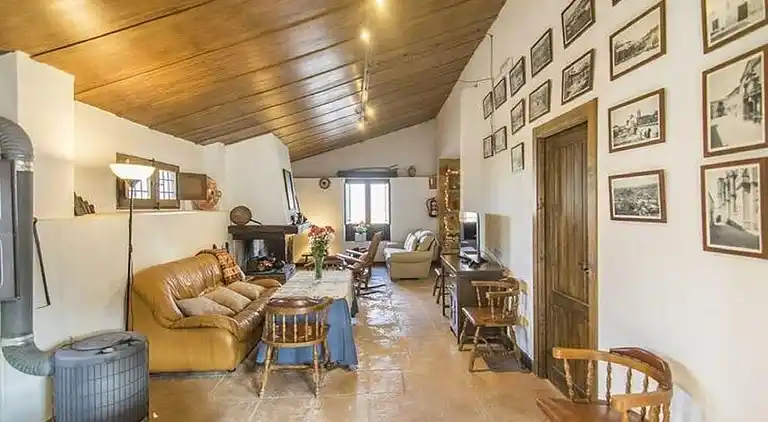 Holiday home in Escóznar